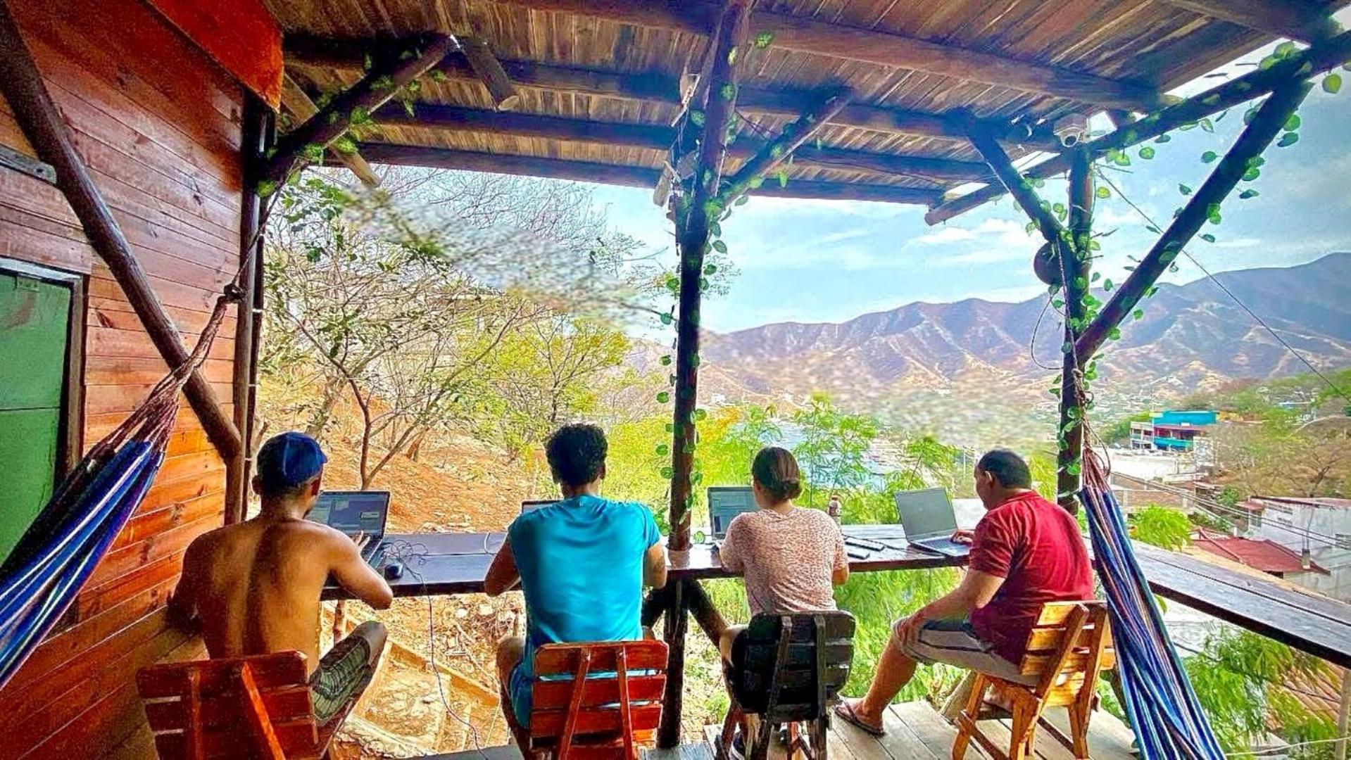 Tamarindo Beach Hostel Таганга Екстериор снимка